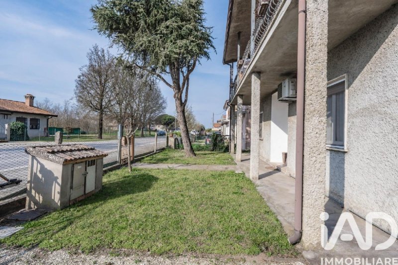 Casa geminada em Codigoro