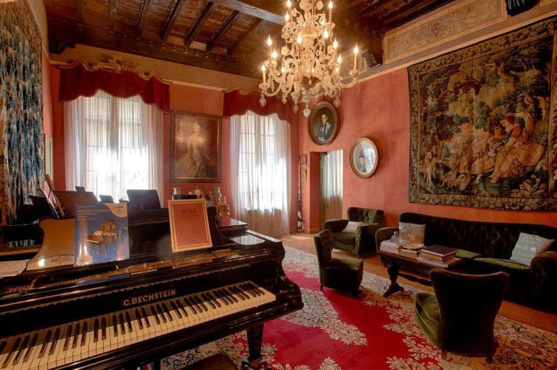 Historic apartment in Siena
