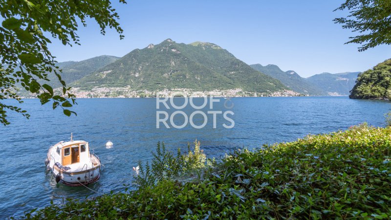 Villa in Faggeto Lario