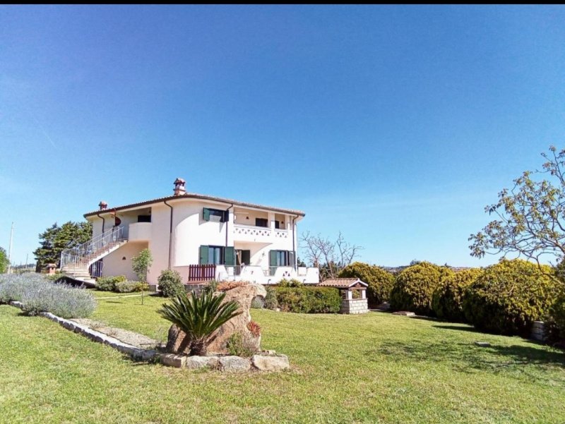 6 Bedrooms Villa for sale in Nuoro [774184] | Gate-away®