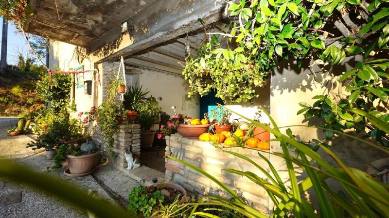 Особняк в Лонджано