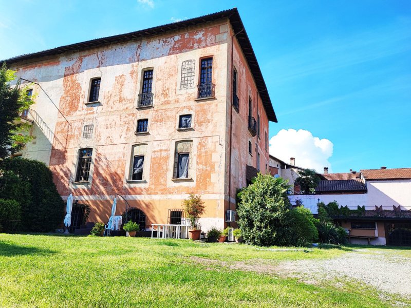 Palast in Fontaneto d'Agogna