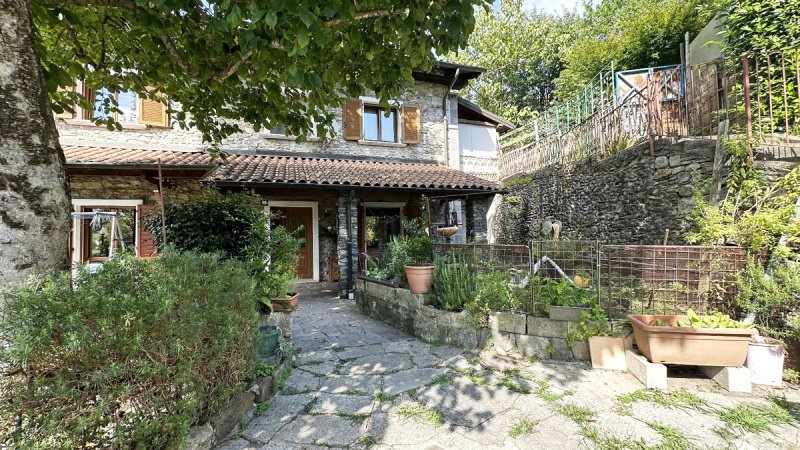 Villa in Orta San Giulio