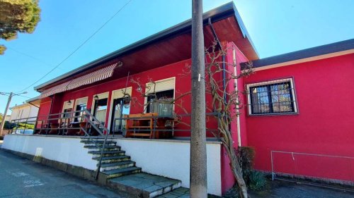 Commercial property in Sesto Calende
