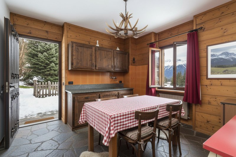 Fristående lägenhet i Gorno