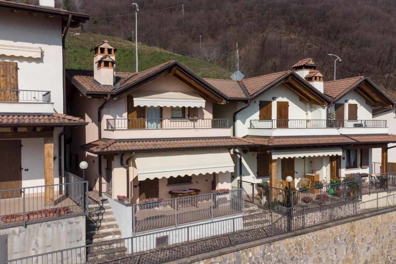 Studio apartment in Bianzano