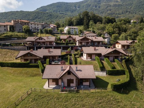 Lägenhet i Sant'Omobono Terme