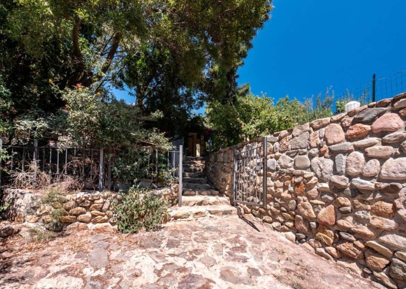 马拉卡拉戈尼斯别墅