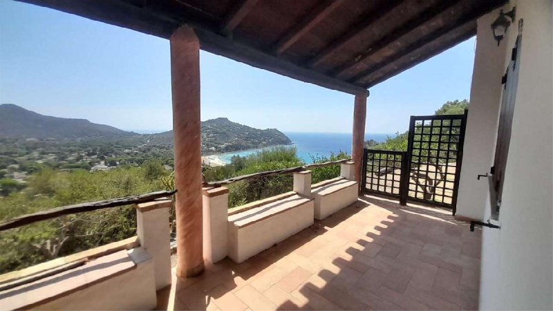 马拉卡拉戈尼斯别墅