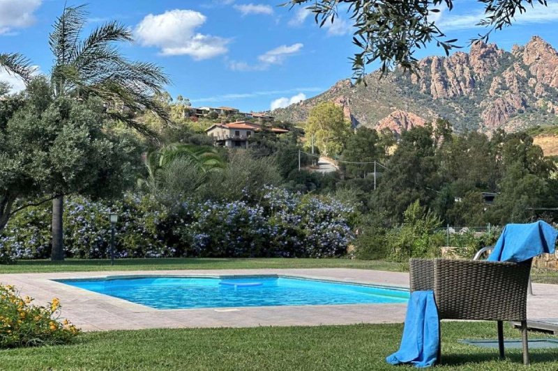 Moradia com terraço em Tertenia