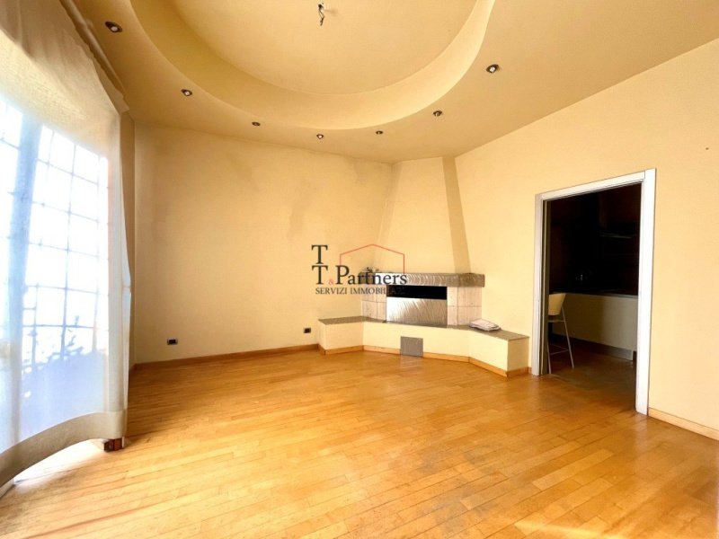 塞斯托-菲奥伦蒂诺半独立房屋