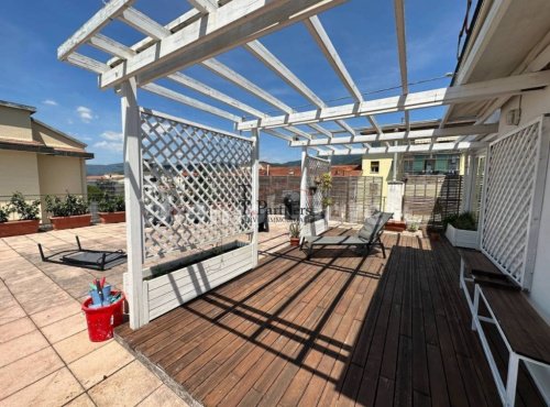 Sotão em Sesto Fiorentino