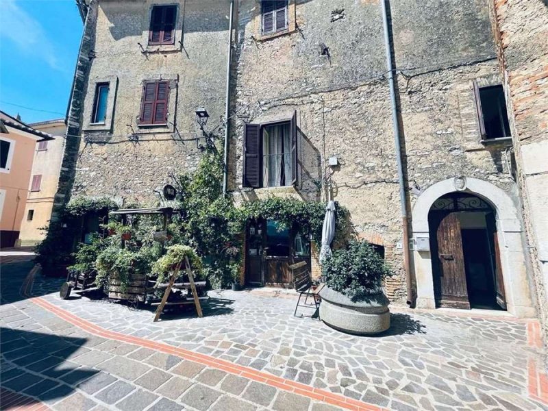 Appartamento a Salisano