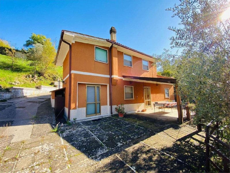 Casa indipendente a Licenza