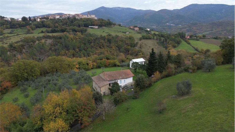 Detached house in Configni