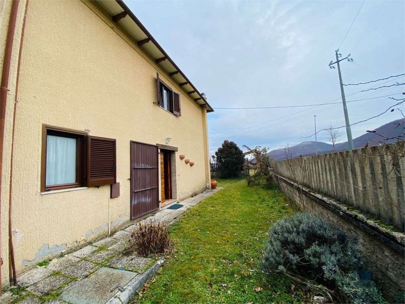 Casa semi indipendente a Leonessa