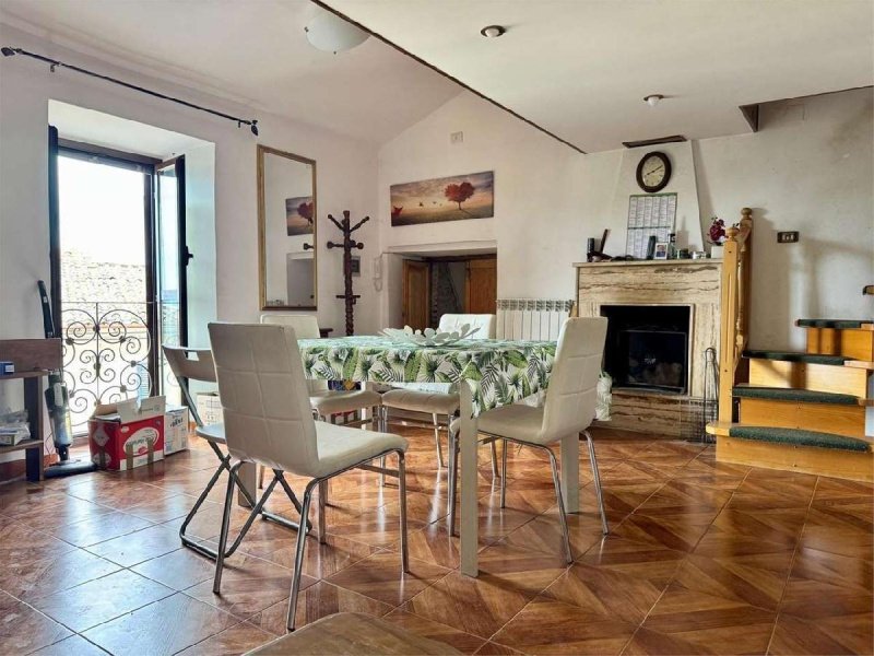 Lägenhet i Poggio Catino