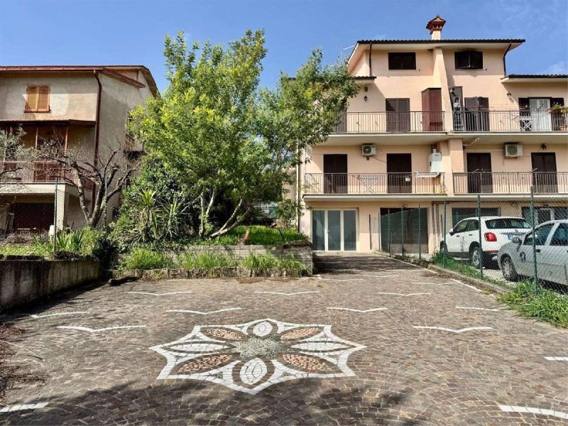 Casa semi indipendente a Poggio Nativo