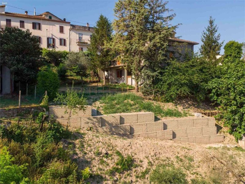 波焦纳蒂沃公寓