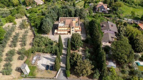 Villa in Tarano