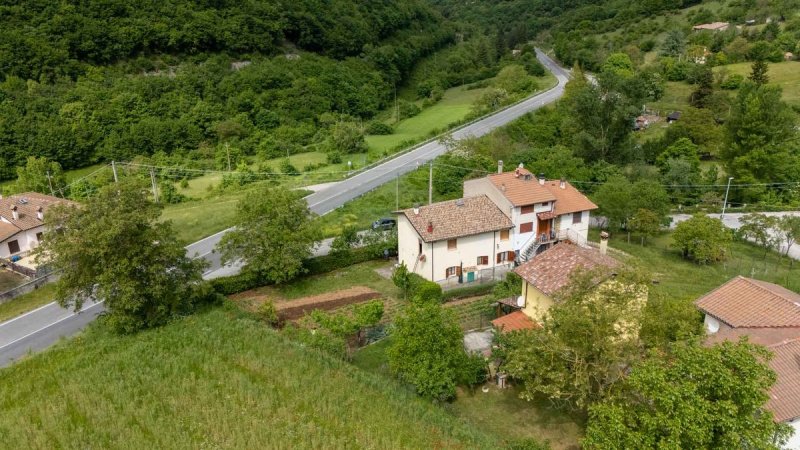 Maison jumelée à Antrodoco