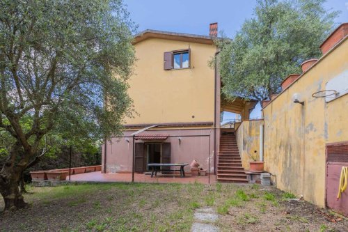 Moradia com terraço em Poggio Moiano