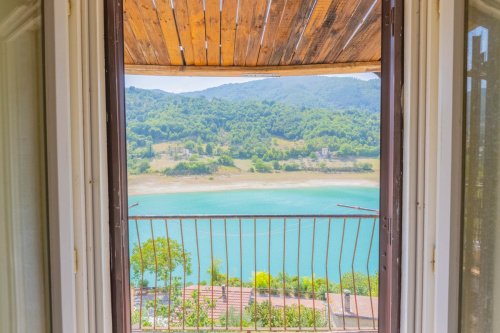 Apartamento en Colle di Tora