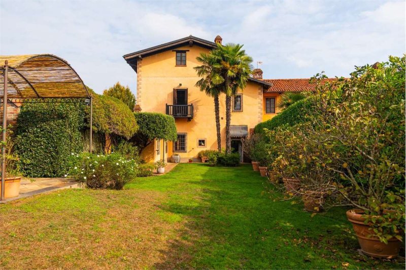 Casa geminada em Pinerolo