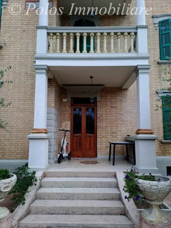 Villa en Santa Vittoria in Matenano