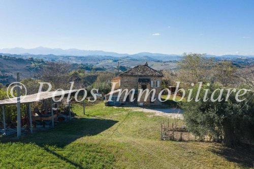 Сельский дом в Монте-Сан-Пьетранджели