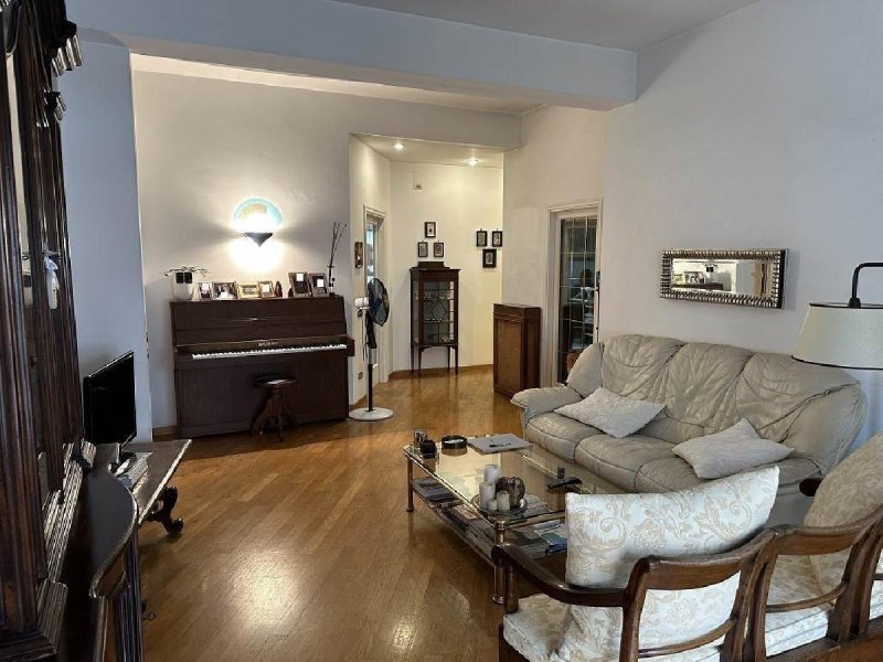 蒙特瓦尔基公寓