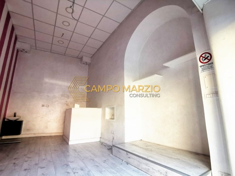 Immobile commerciale a Roma