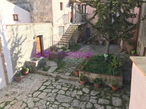 Top-to-bottom house in Erice