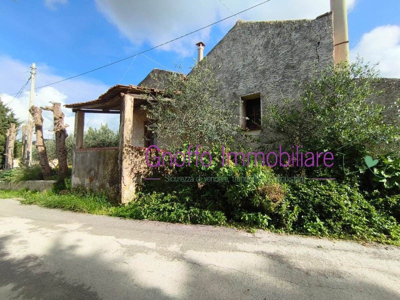 Vrijstaande woning in Erice