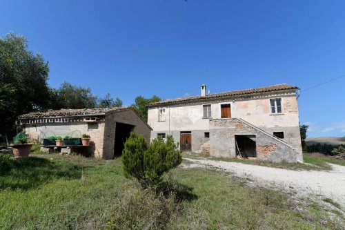 Maison de campagne à Treia