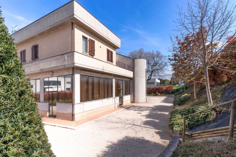 Apartamento em Cingoli