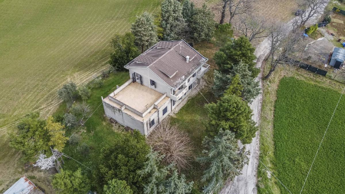 4 bedrooms detached house, 200 m² Montecassiano, Macerata (province)