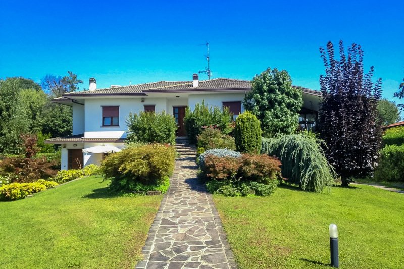 Villa i Palazzolo sull'Oglio