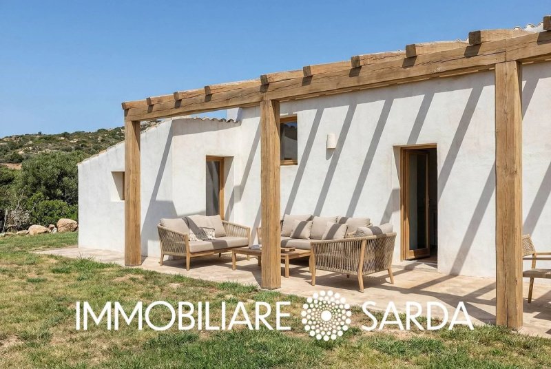 Solar em Trinità d'Agultu e Vignola