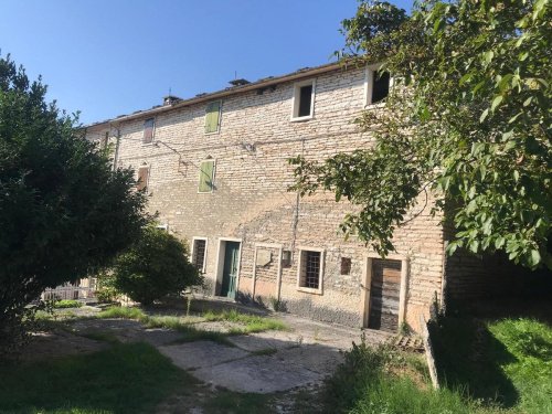 Casa geminada em Sant'Anna d'Alfaedo