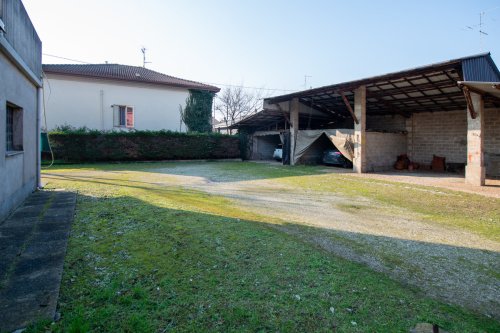 Apartamento independente em San Giovanni Lupatoto