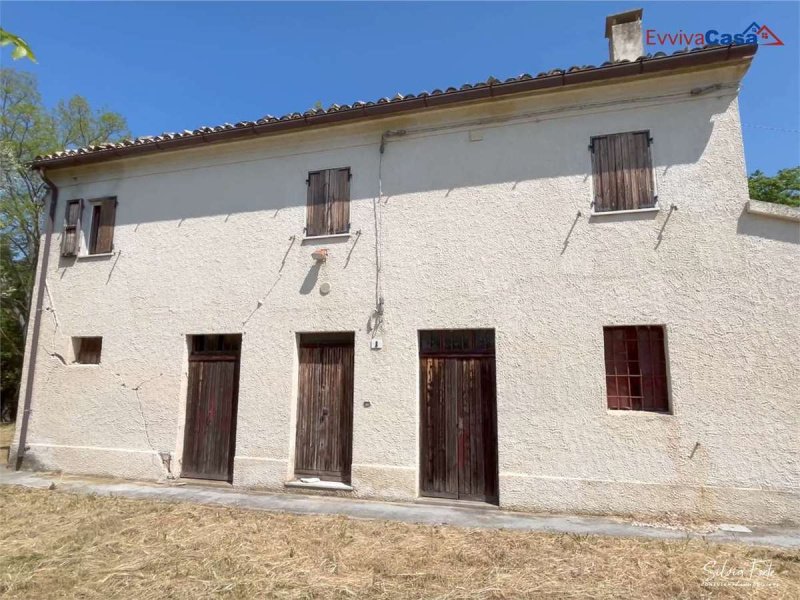 Solar em Trecastelli