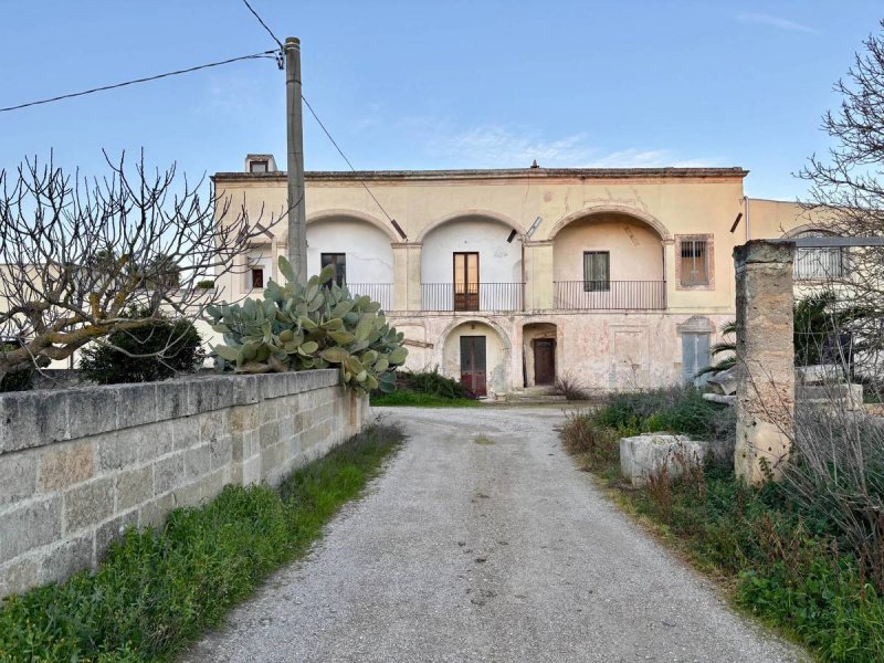 阿尔内萨诺公寓