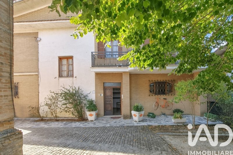 Villa i Monte Vidon Corrado