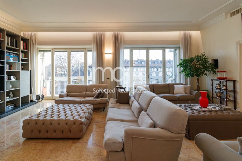 Apartamento em Milão