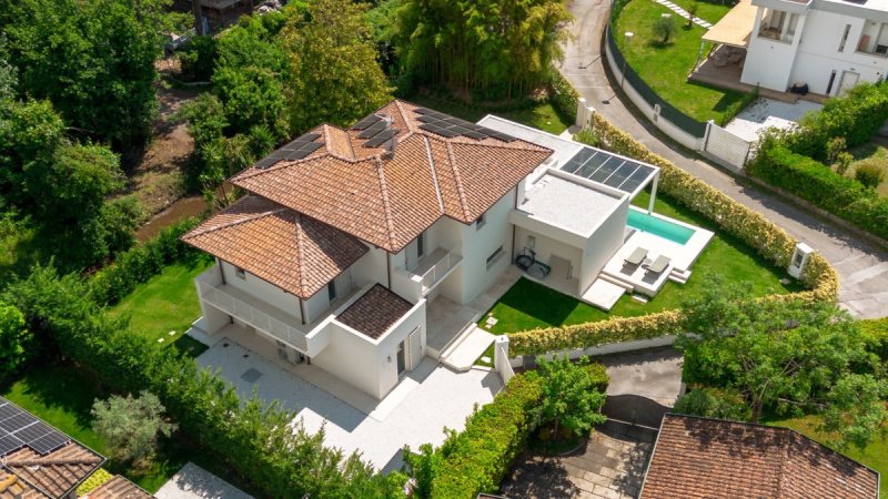 Villa à Forte dei Marmi