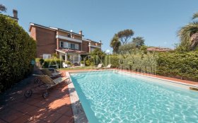 Maison mitoyenne à Rome