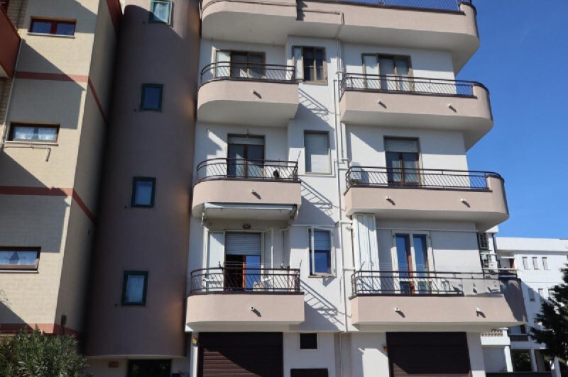 蒙特斯卡廖索公寓