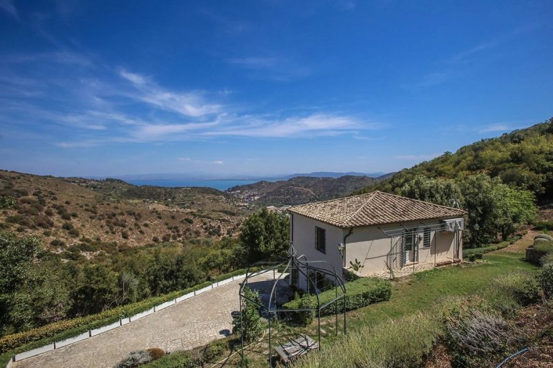 Klein huisje op het platteland in Monte Argentario