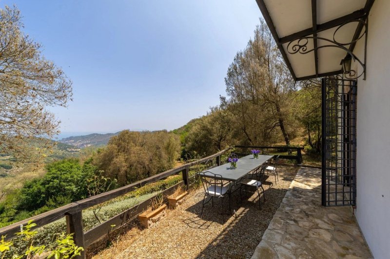 Klein huisje op het platteland in Monte Argentario